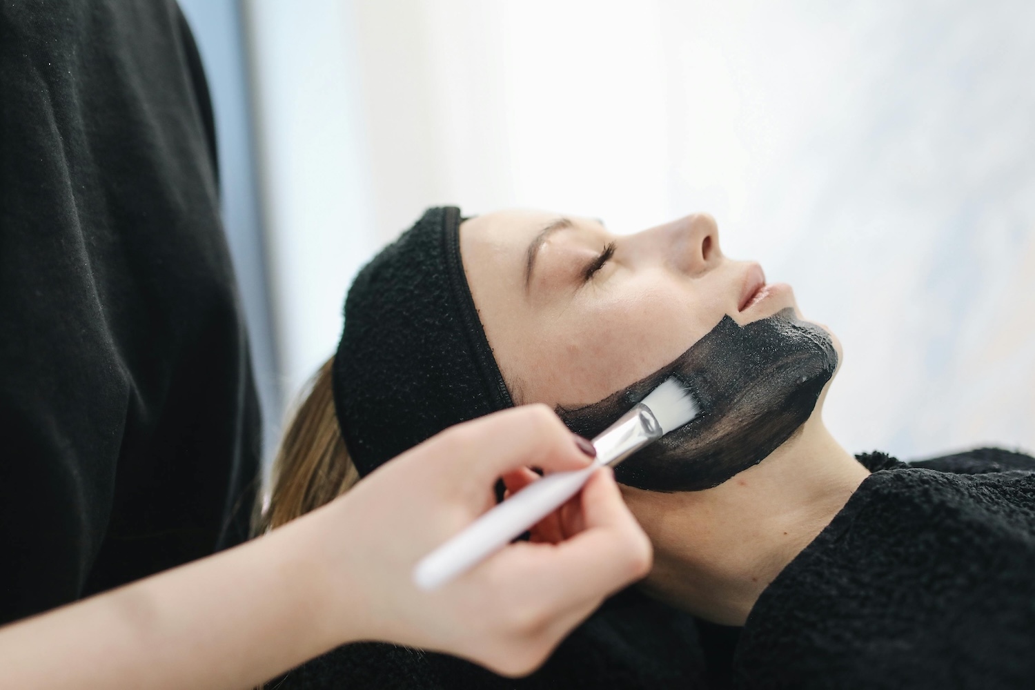 Why Your Beauty Salon Needs SMS Reminders for Google Calendar [2025 Guide]
